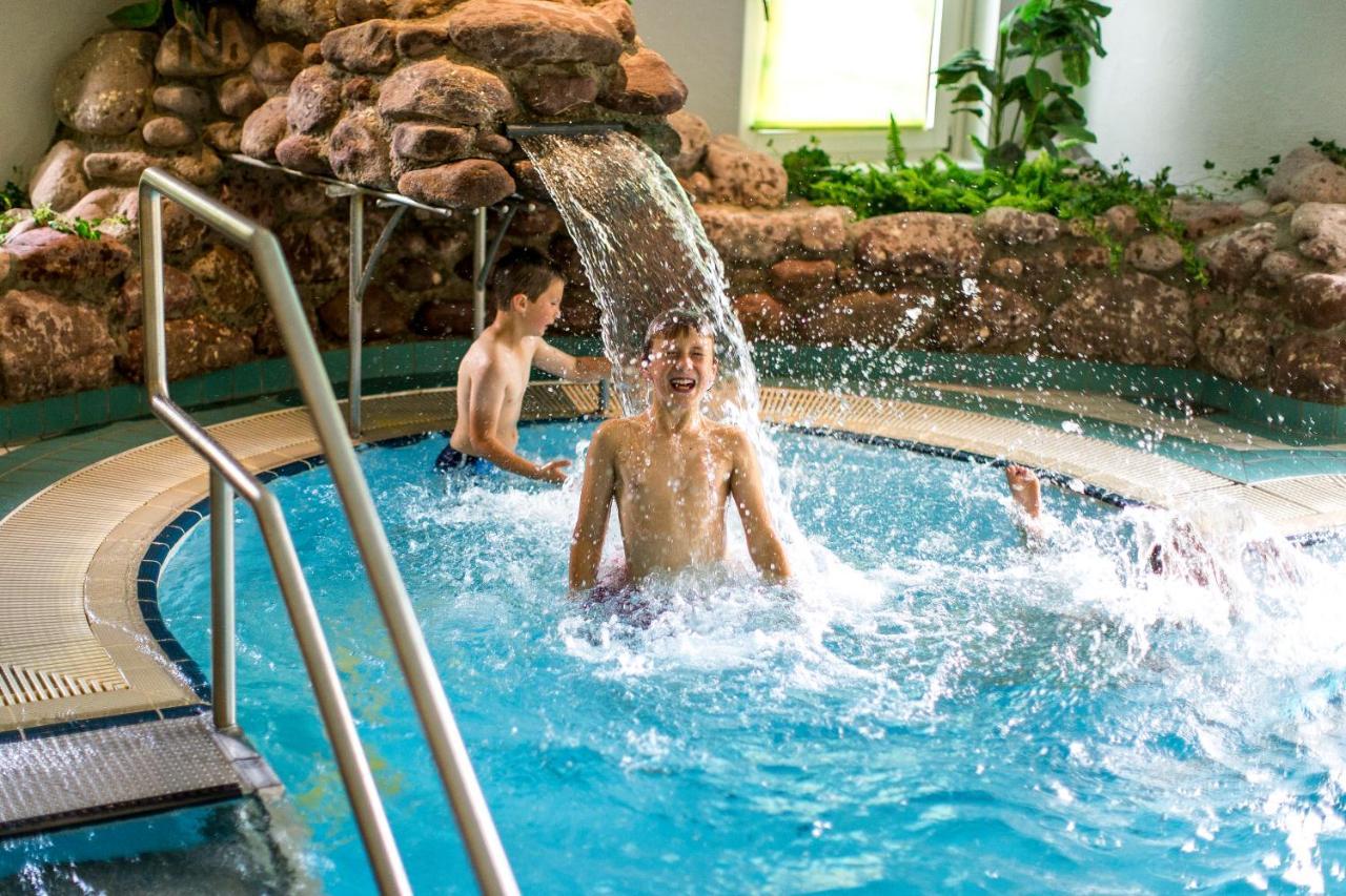 Family&Sporthotel Kärntnerhof Bad Kleinkirchheim Exteriör bild