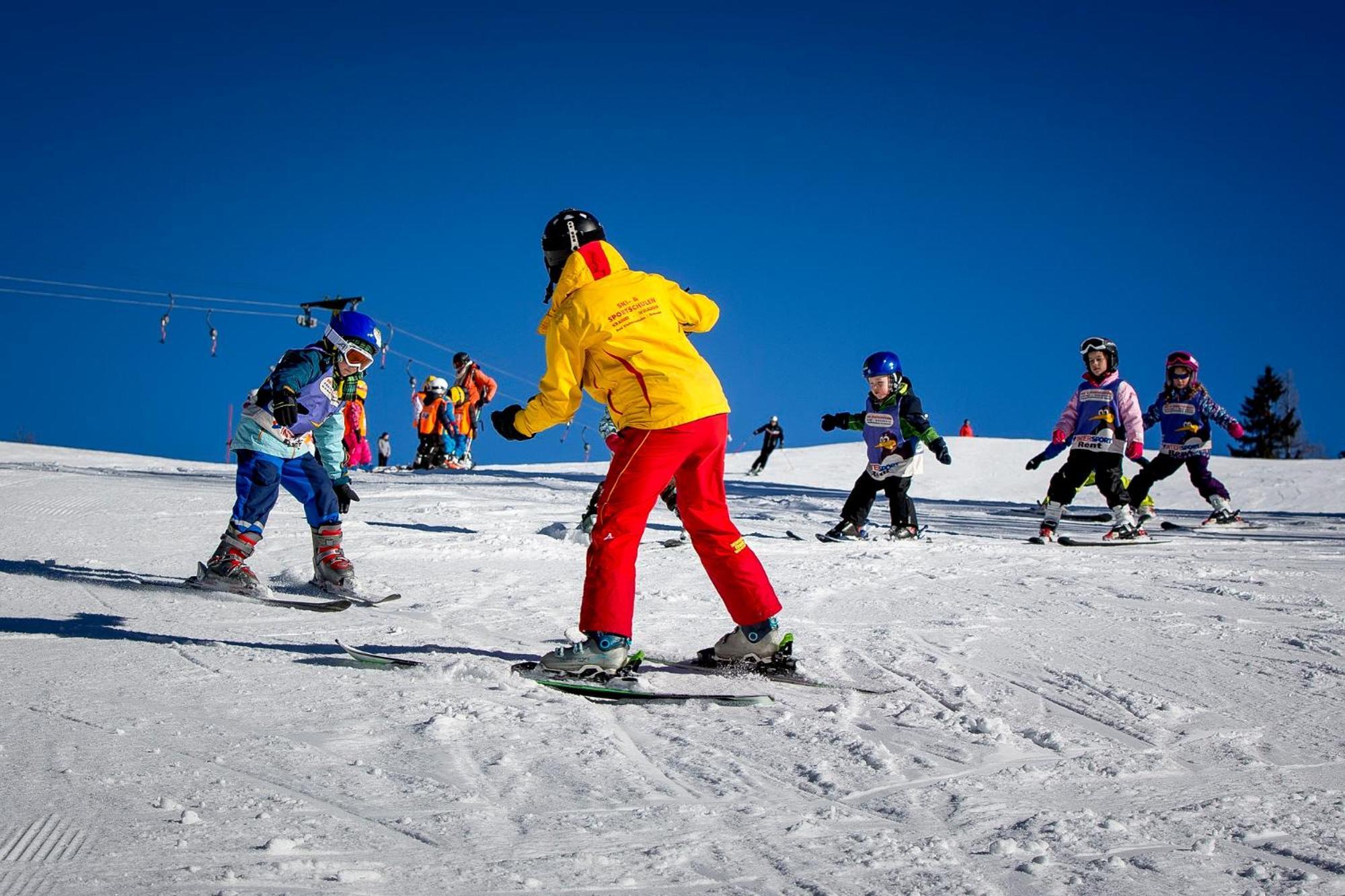 Family&Sporthotel Kärntnerhof Bad Kleinkirchheim Exteriör bild